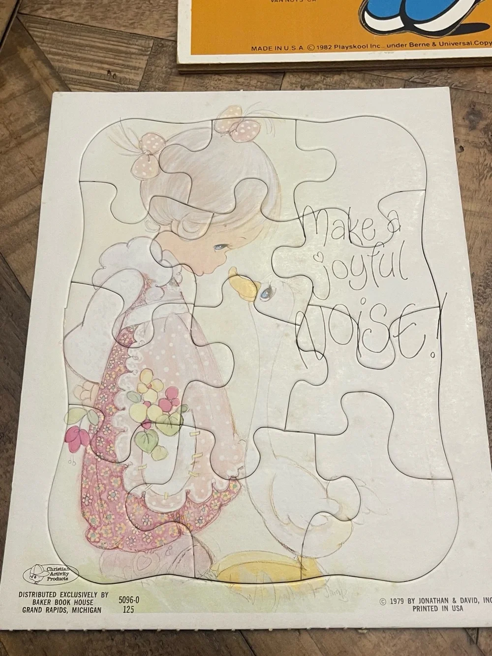 vintage tray puzzles featuring classic 1980s characters.